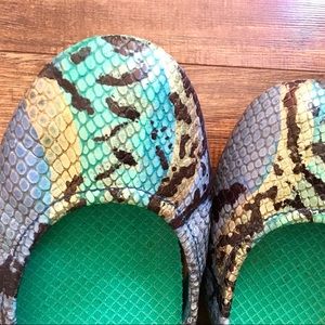 *SOLD* Azure Snakes Tieks (size 9)